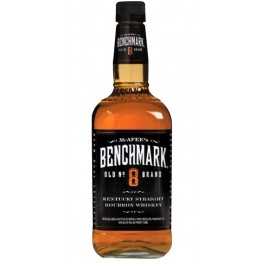 McAfee´s Benchmark No. 8 Kentucky Bourbon 40 % alk.